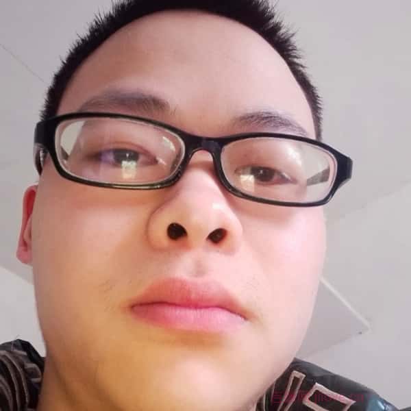 湖南28岁单身帅哥真诚找对象-吉水征婚相亲网